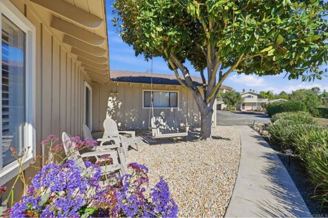 929 Pepper Tree Lane, Fallbrook, CA 92028