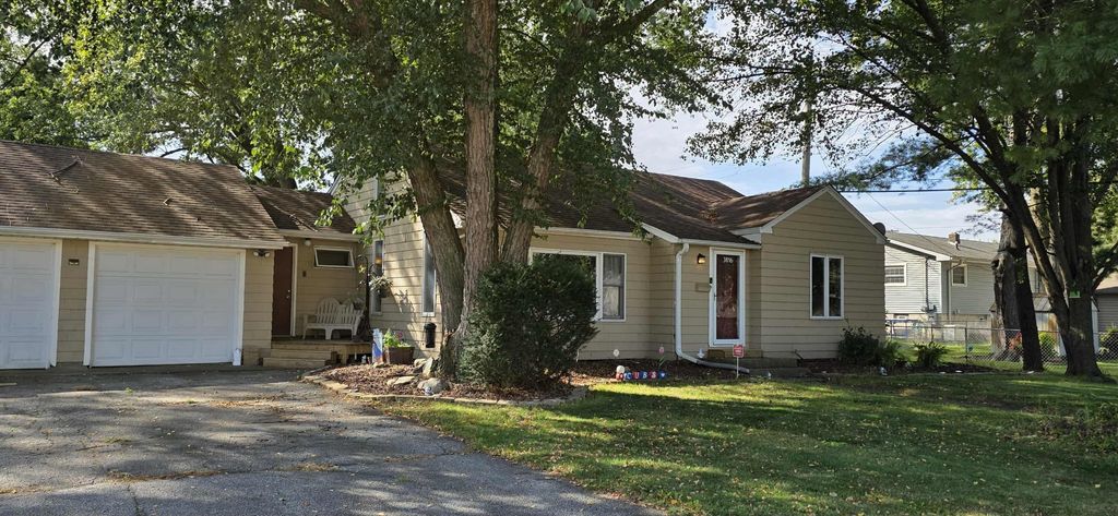 3816 Wicker Avenue 3824, Highland, IN 46322