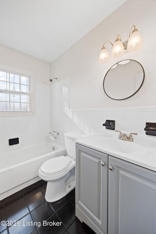 5206 Rookwood Ave, Louisville, KY 40218