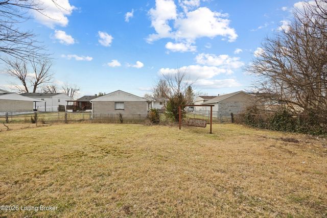 5206 Rookwood Ave, Louisville, KY 40218