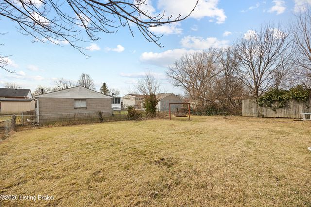 5206 Rookwood Ave, Louisville, KY 40218