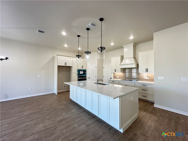 130 Lasso Loop, Lorena, TX 76655