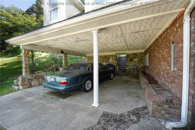 598 John Street, St Albans, WV 25177