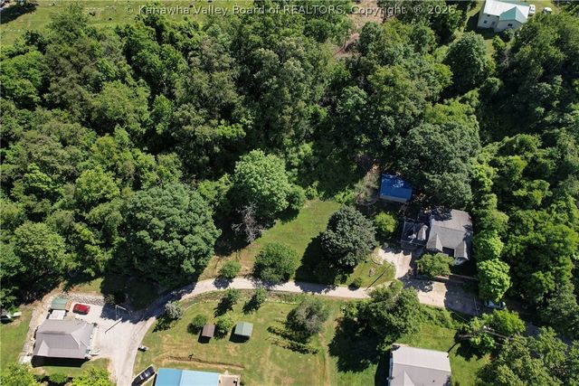 598 John Street, St Albans, WV 25177
