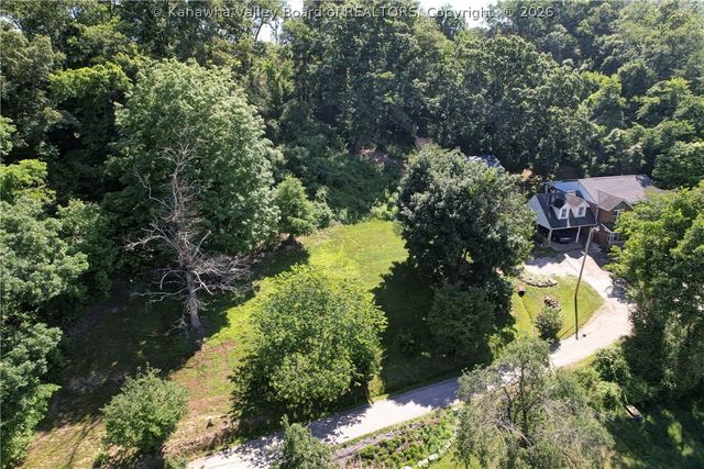598 John Street, St Albans, WV 25177