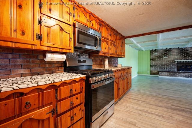 598 John Street, St Albans, WV 25177