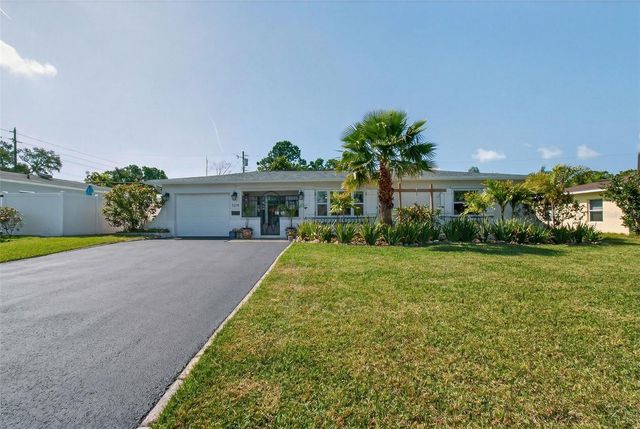 5214 25TH AVENUE N, St Petersburg, FL 33710