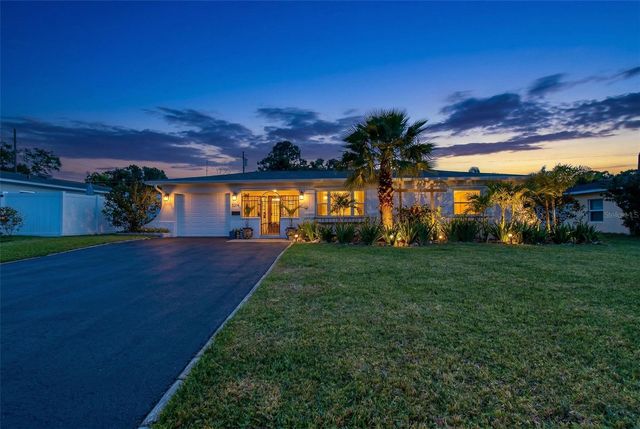 5214 25TH AVENUE N, St Petersburg, FL 33710