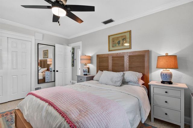 5214 25TH AVENUE N, St Petersburg, FL 33710