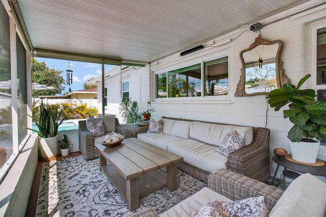 5214 25TH AVENUE N, St Petersburg, FL 33710