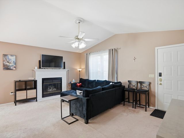 7652 Woodview Drive, Waterford Twp, MI 48327