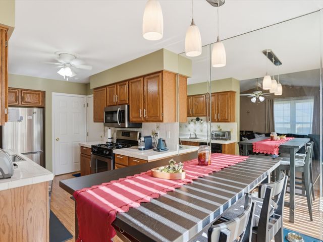 7652 Woodview Drive, Waterford Twp, MI 48327