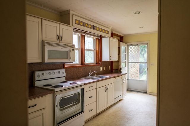 5405 Roanoke RD, Troutville, VA 24175
