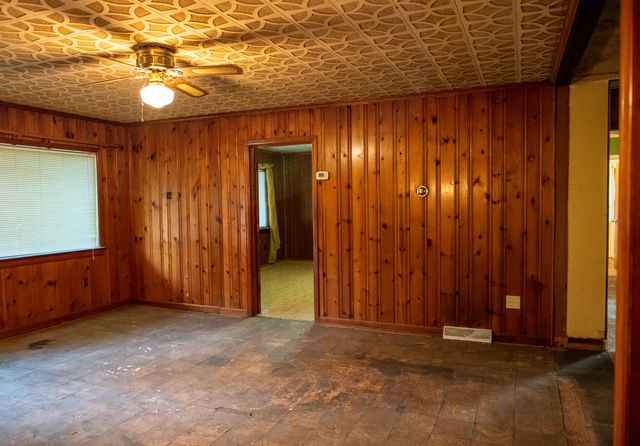 5405 Roanoke RD, Troutville, VA 24175