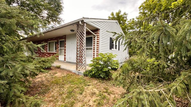 5405 Roanoke RD, Troutville, VA 24175