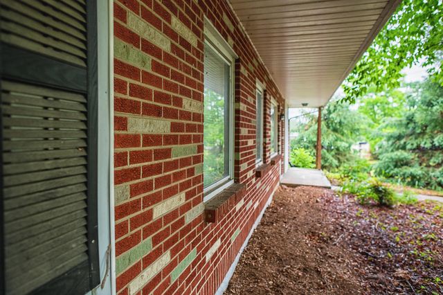 5405 Roanoke RD, Troutville, VA 24175