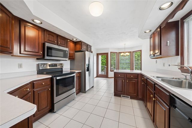 125 Cool Springs Lane, Penn Twp, PA 15636