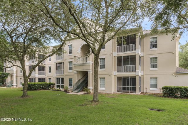 8601 BEACH Boulevard, 323, Jacksonville, FL 32216