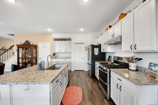 5831 Hematite Rim, San Antonio, TX 78222