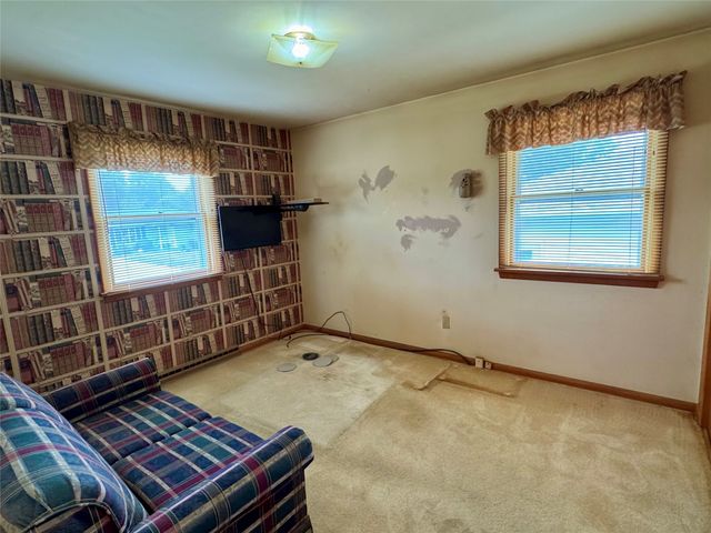 3651 DELMAR Drive, Millcreek, PA 16506