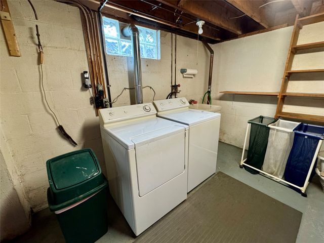 3651 DELMAR Drive, Millcreek, PA 16506