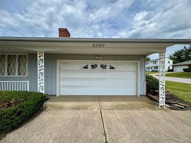 3651 DELMAR Drive, Millcreek, PA 16506