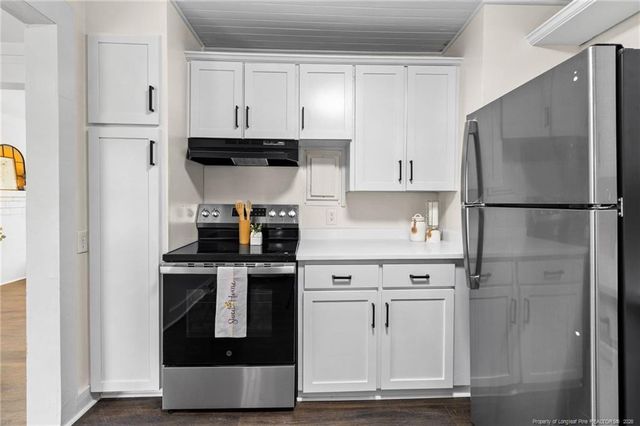 704 S Elm Avenue, Dunn, NC 28334