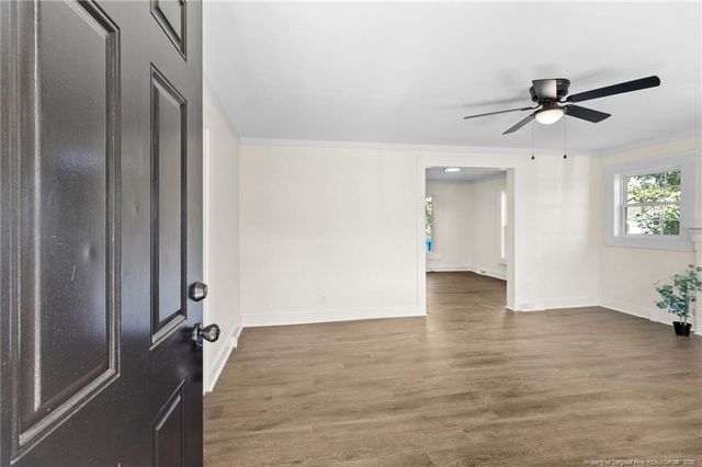 704 S Elm Avenue, Dunn, NC 28334