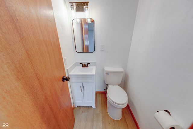 1304 Douglas Lane, Anderson, IN 46017