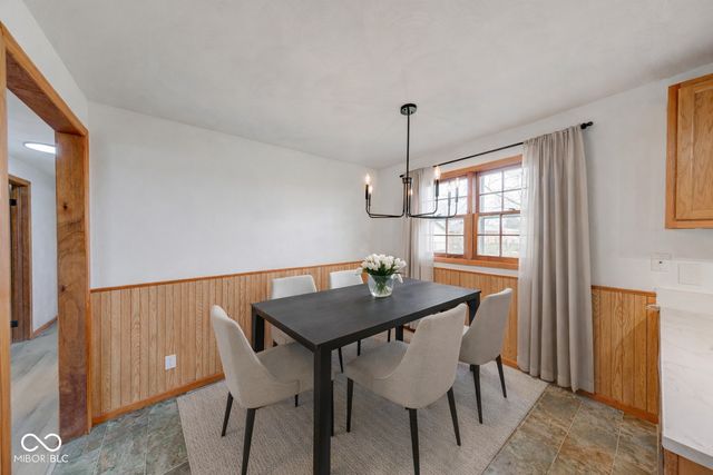 1304 Douglas Lane, Anderson, IN 46017