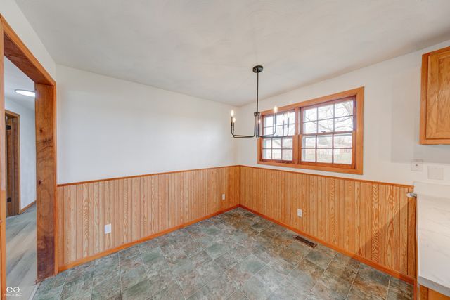 1304 Douglas Lane, Anderson, IN 46017