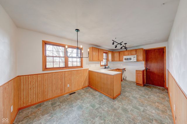 1304 Douglas Lane, Anderson, IN 46017