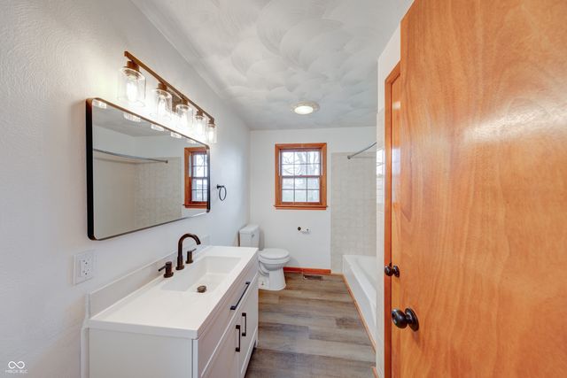 1304 Douglas Lane, Anderson, IN 46017