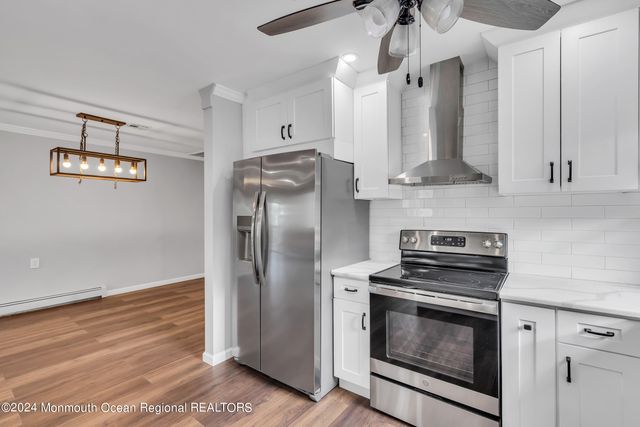 8 Venezia Street, Toms River, NJ 08757