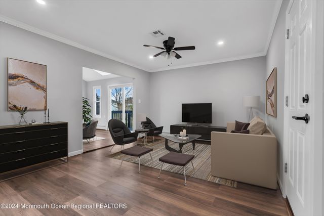 8 Venezia Street, Toms River, NJ 08757