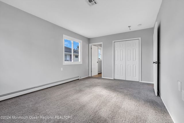 8 Venezia Street, Toms River, NJ 08757