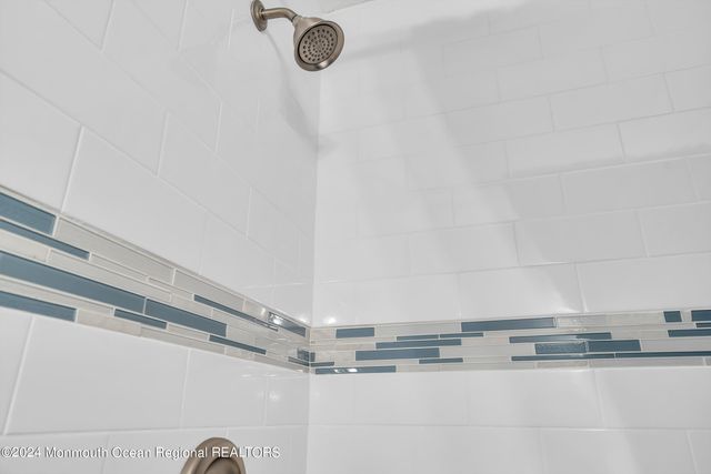 8 Venezia Street, Toms River, NJ 08757