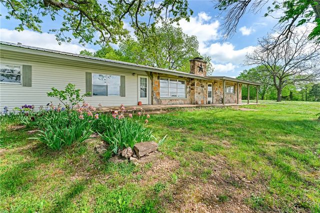 3648 and 3644 W Highway 62, Berryville, AR 72616