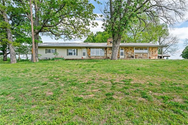 3648 and 3644 W Highway 62, Berryville, AR 72616