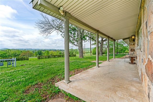 3648 and 3644 W Highway 62, Berryville, AR 72616