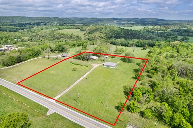 3648 and 3644 W Highway 62, Berryville, AR 72616