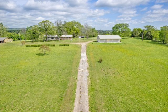 3648 and 3644 W Highway 62, Berryville, AR 72616