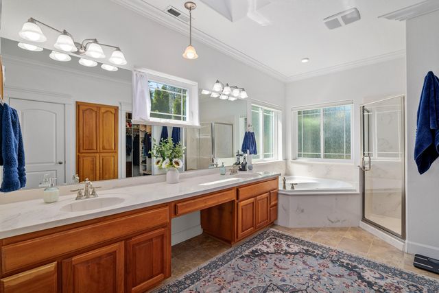 449 S Espey Road, Grants Pass, OR 97527