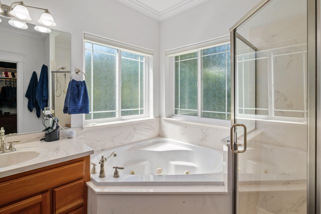 449 S Espey Road, Grants Pass, OR 97527