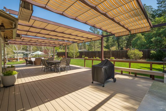 449 S Espey Road, Grants Pass, OR 97527