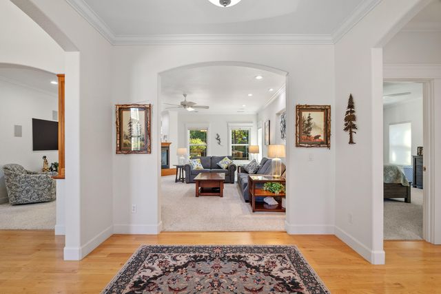 449 S Espey Road, Grants Pass, OR 97527