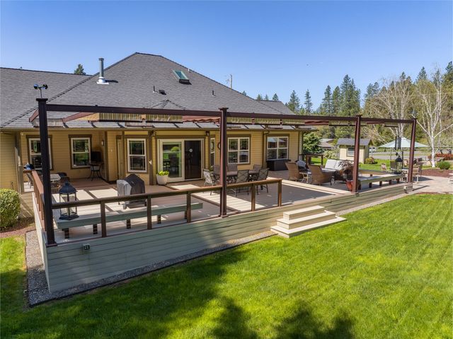 449 S Espey Road, Grants Pass, OR 97527