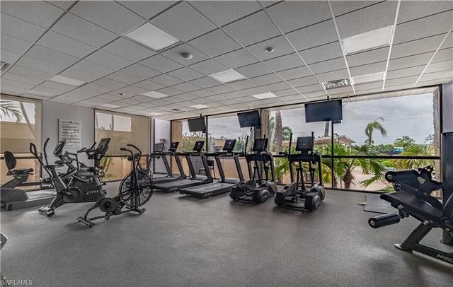 7410 Lake Breeze DR 210, Fort Myers, FL 33907