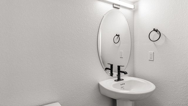 696 N Tempe Street, Aurora, CO 80018