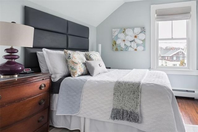 16 Carroll Avenue, Newport, RI 02840